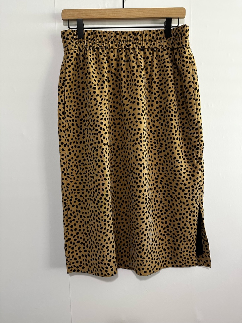 J. Crew Tan with Black Spots Pull On Skirt Size Small
